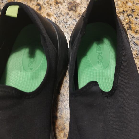 OOfos OOmg eeZe Low Recovery Slip On Shoes Sneakers Black Women's Sz 8 - Picture 12 of 14